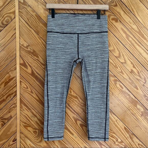 Athleta Ultimate High Rise Legging Black White - Picture 7 of 10